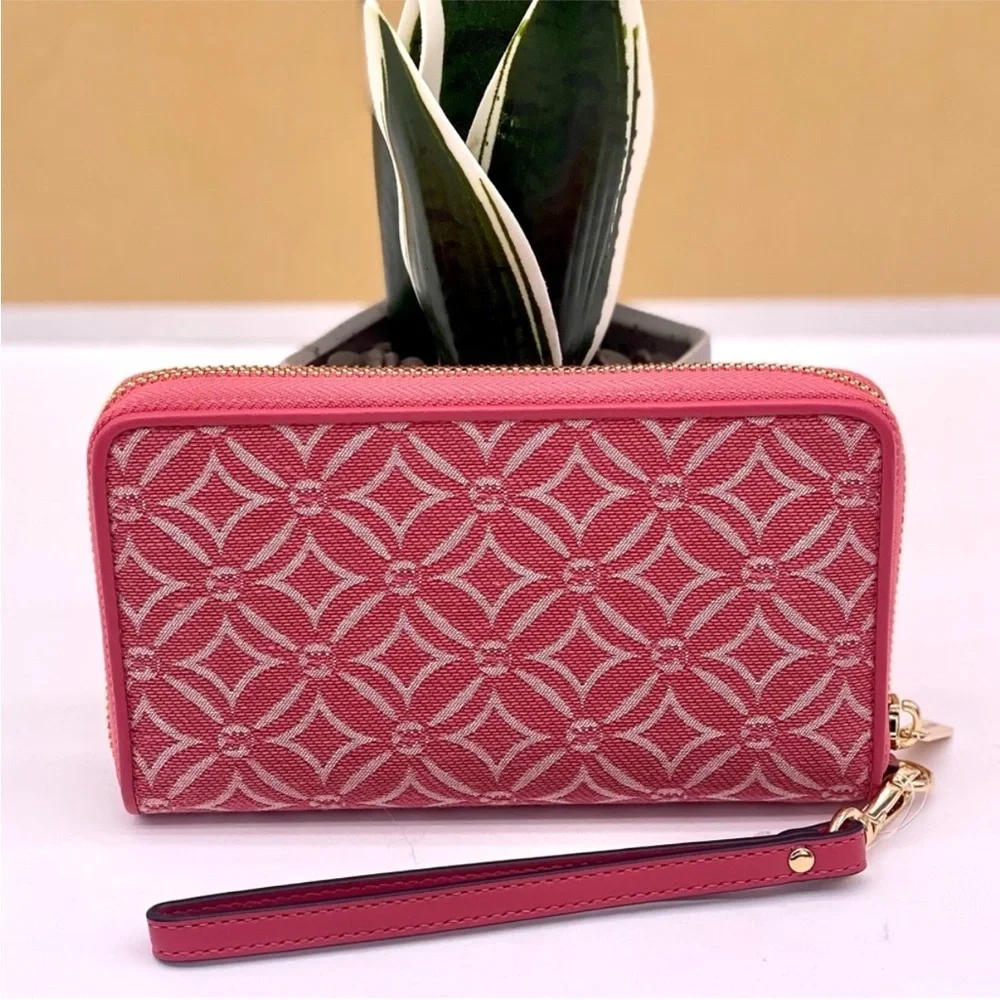 Michael Kors Jet Set Travel Multifunction Large Phone Wallet MK Light Berry